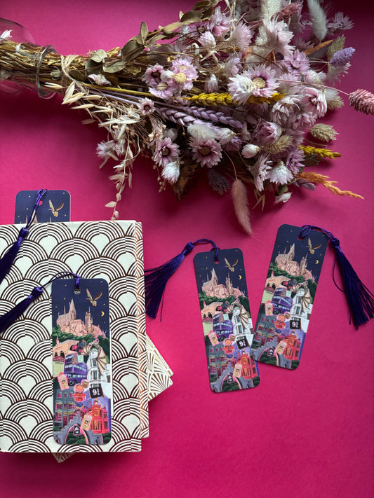 Illustrated bookmark inspired by the Wizarding World of Harry Potter in Orlando Florida, with Hogwarts, Hogsmeade, Hogwarts express, an owl, Ollivanders, Gringotts, the knight bus & much more. This print is for all the Potterhead’s designed by Rebecca Elizabeth draws.