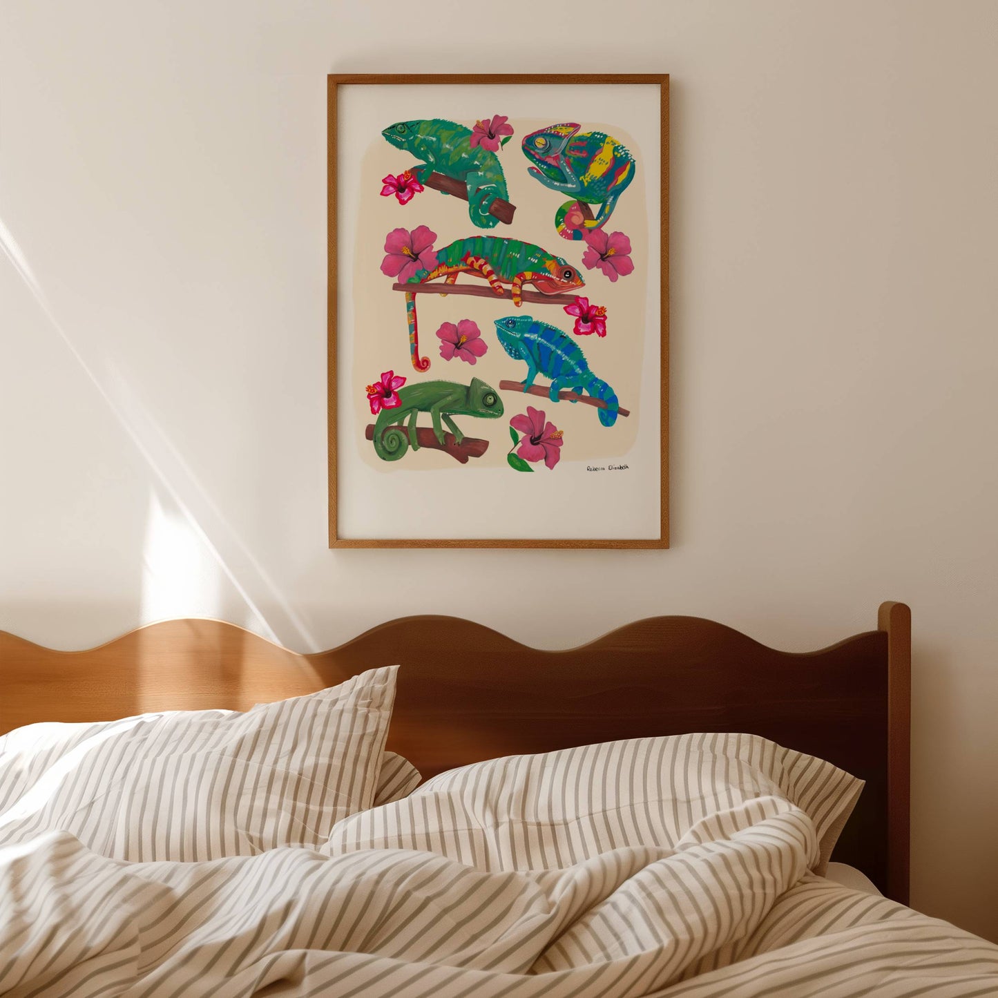 A collection of vibrant lizards to bring a pop of colour to your life. Hand painted lizards in gouache and edited digitally into a collaged design on a cream background and a small signature underneath.